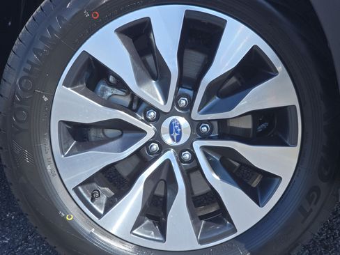 Certified 2023 Subaru Outback Touring XT AWD/4WD image 15