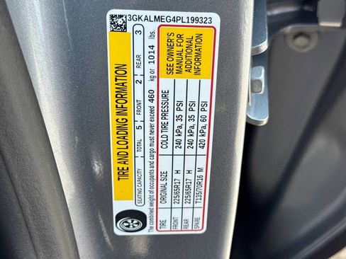 Used 2023 GMC Terrain SLE FWD image 35