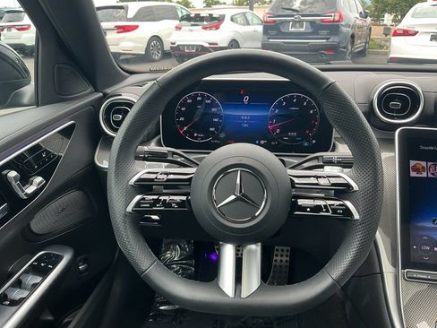 Used 2025 Mercedes-Benz C 300 4MATIC Sedan image 25