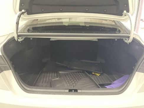 Used 2025 Toyota Camry LE w/ Convenience Package image 15