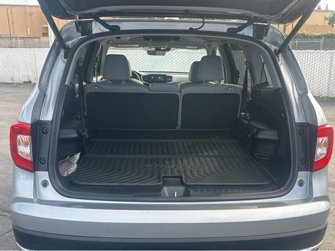 Used 2019 Honda Pilot Touring image 18