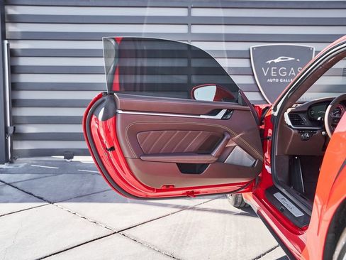 Used 2021 Porsche 911 Turbo S image 25