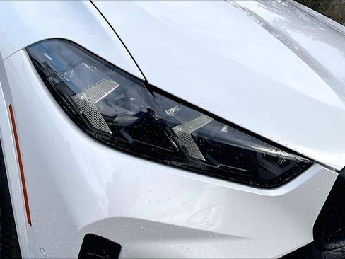 New 2026 BMW X5 sDrive40i w/ M Sport Package image 14