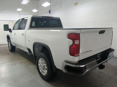 Used 2023 Chevrolet Silverado 2500 LT image 8