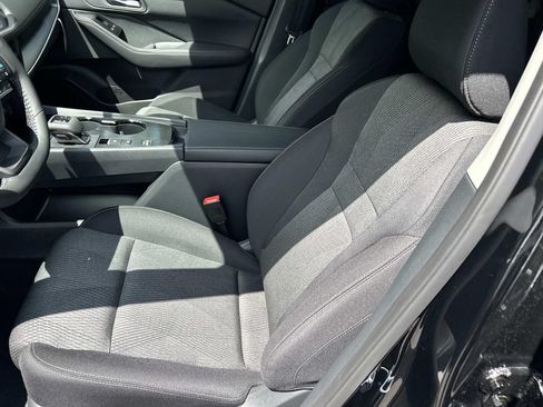 New 2026 Nissan Rogue SV FWD image 15