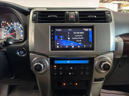 Used 2018 Toyota 4Runner Limited AWD/4WD image 17