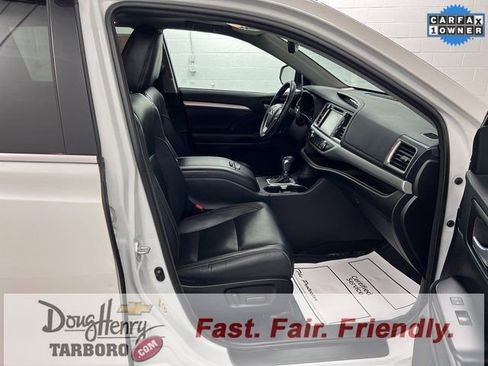 Used 2018 Toyota Highlander XLE image 47