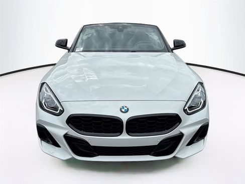 Used 2023 BMW Z4 sDrive30i w/ Premium Package image 2