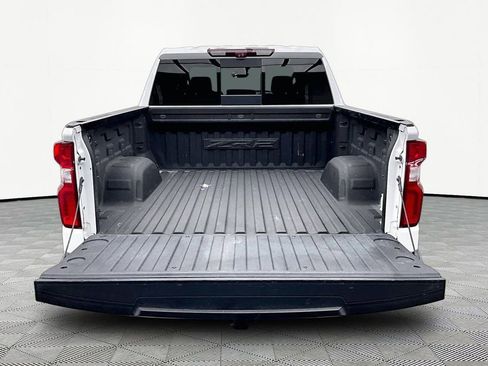 Used 2022 Chevrolet Silverado 1500 ZR2 w/ Technology Package AWD/4WD image 18