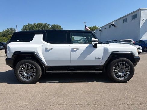 Used 2025 GMC Hummer EV 3X AWD/4WD image 3