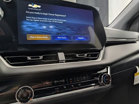 New 2027 Chevrolet Equinox LT FWD image 22