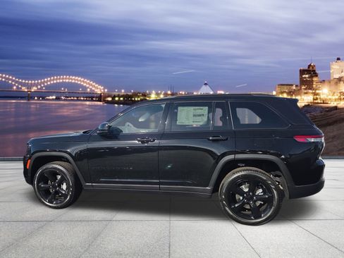 New 2025 Jeep Grand Cherokee Limited image 3