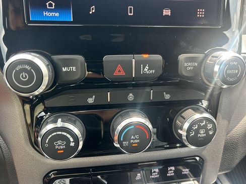 Used 2025 RAM 1500 Big Horn AWD/4WD image 27