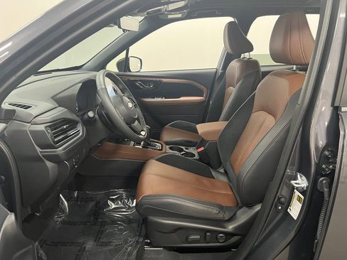 Used 2025 Subaru Forester Touring w/ Popular Package - Touring image 10