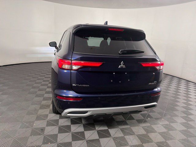 Used 2024 Mitsubishi Outlander SE AWD/4WD image 12