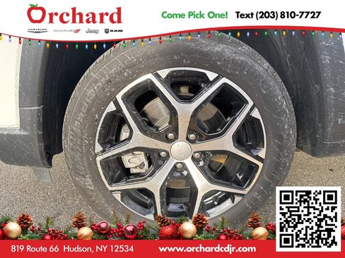 Used 2024 Jeep Compass Limited image 12