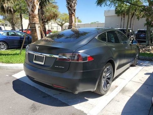 Used 2020 Tesla Model S Long Range AWD/4WD image 5