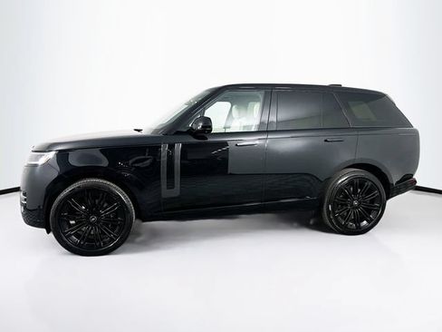 Used 2025 Land Rover Range Rover SE AWD/4WD image 8