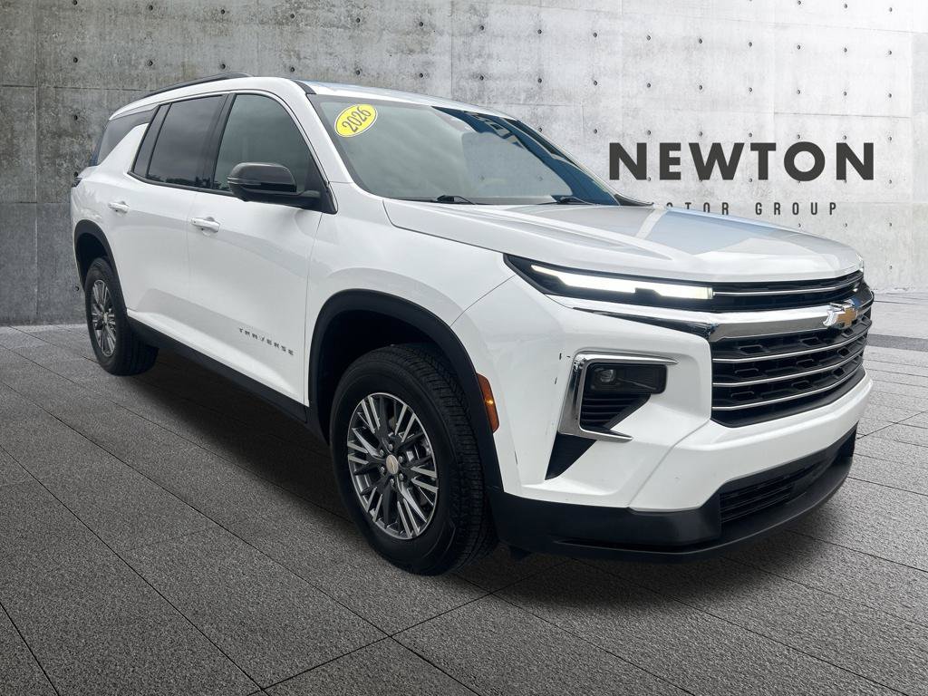 Used 2026 Chevrolet Traverse LT w/ Driver Confidence Package FWD image 1