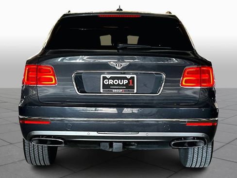 Used 2018 Bentley Bentayga Activity image 4