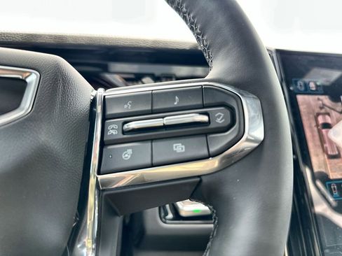New 2026 GMC Yukon Denali w/ Denali Reserve Package AWD/4WD image 32
