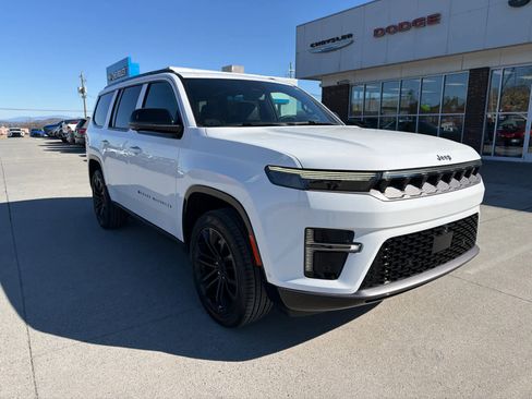 New 2026 Jeep Grand Wagoneer Summit image 4