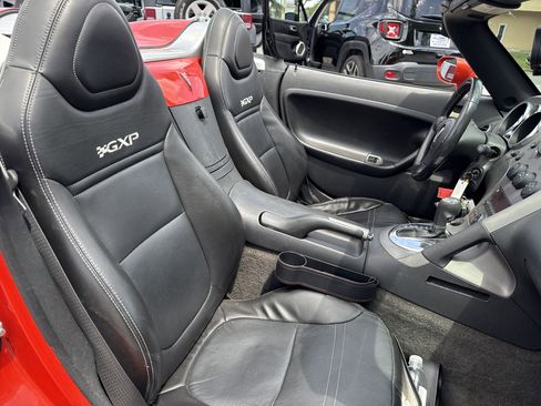 Used 2008 Pontiac Solstice GXP w/ Premium Package image 16