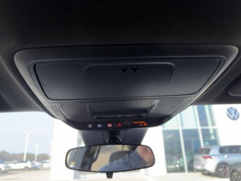 Used 2025 GMC Acadia Elevation image 26