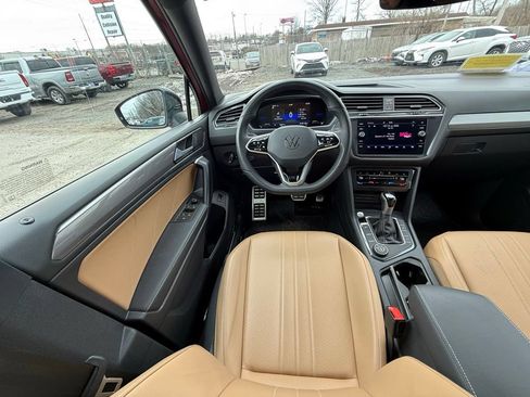 Used 2024 Volkswagen Tiguan SE R-Line AWD/4WD image 23