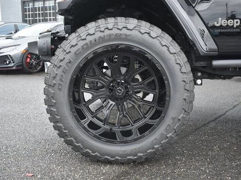 Used 2024 Jeep Wrangler Unlimited Rubicon 392 AWD/4WD image 12