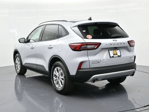 New 2026 Ford Escape Active w/ Tech Pack #1 AWD/4WD image 8