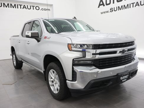 Used 2019 Chevrolet Silverado 1500 LT w/ All-Star Edition AWD/4WD image 2