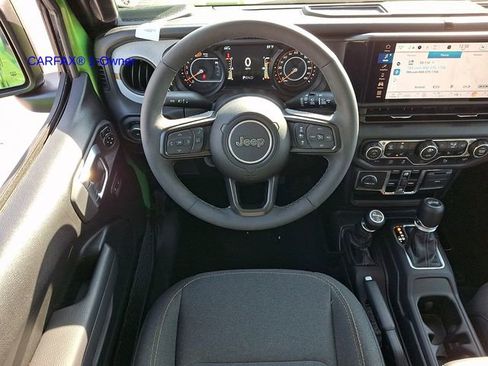 Used 2025 Jeep Wrangler Unlimited Sport AWD/4WD image 14