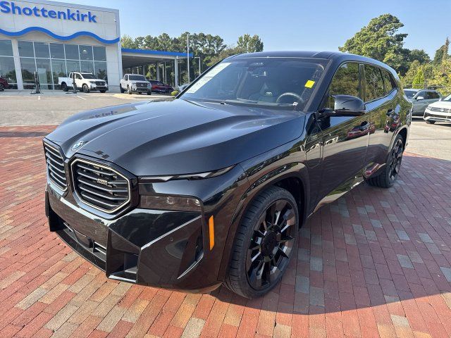 Used 2023 BMW XM AWD/4WD image 32