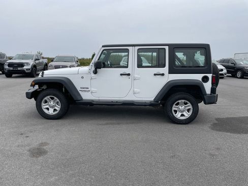 Used 2016 Jeep Wrangler Unlimited Sport image 4