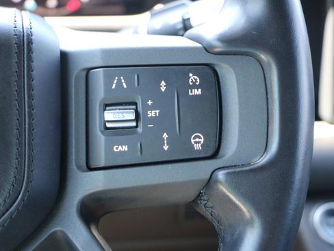 Used 2021 Land Rover Defender 90 X AWD/4WD image 22