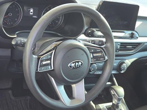 Used 2021 Kia Forte Sedan image 5