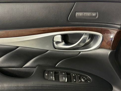 Used 2011 INFINITI M37 X w/ Premium Pkg image 14