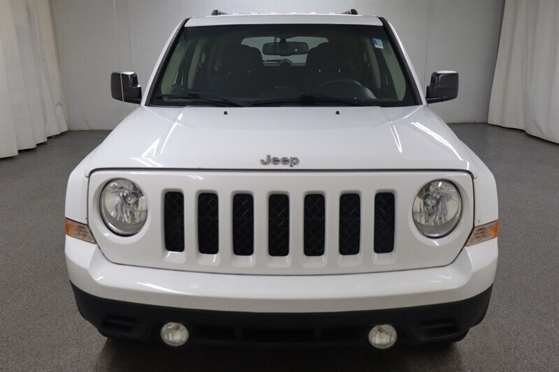 Used 2016 Jeep Patriot Sport w/ Power Value Group AWD/4WD image 2