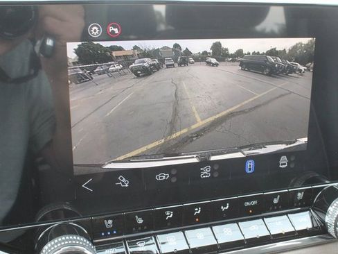 New 2026 GMC Canyon Denali w/ LPO, Denali Black Edition image 4