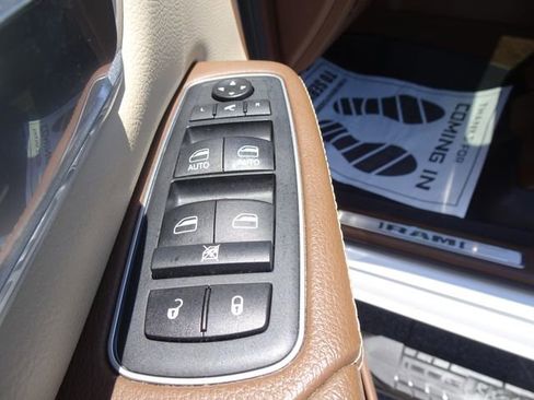 Used 2020 RAM 1500 Laramie AWD/4WD image 13