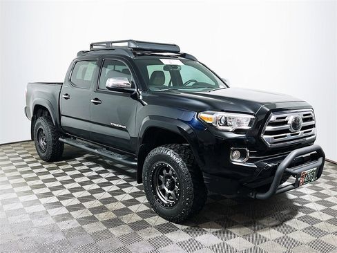 Certified 2018 Toyota Tacoma Limited image 1