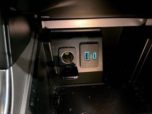 Used 2020 Ford Explorer ST w/ ST Street Pack image 31