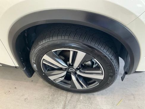 Used 2023 Nissan Rogue Platinum w/ Platinum Premium Package AWD/4WD image 29