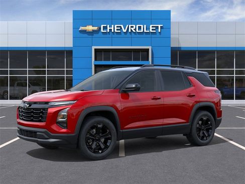 New 2026 Chevrolet Equinox LT image 2
