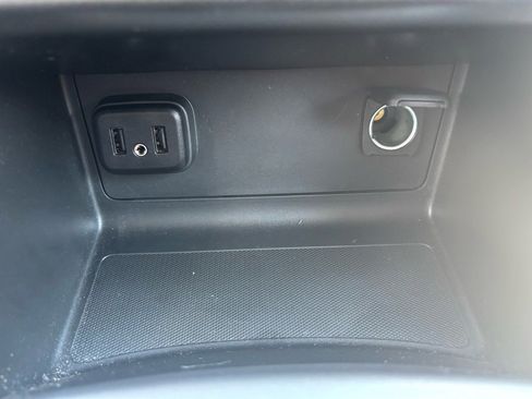 Used 2022 Chevrolet Colorado LT w/ Safety Package image 41