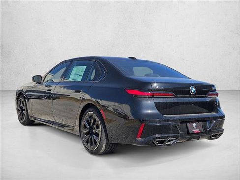 New 2025 BMW 760i xDrive image 9