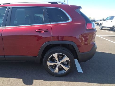 Used 2019 Jeep Cherokee Limited FWD image 15