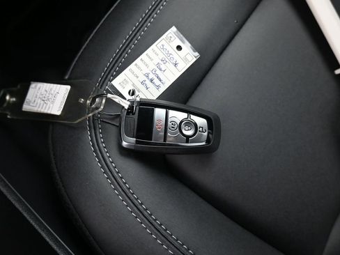 New 2025 Ford Bronco Badlands image 34