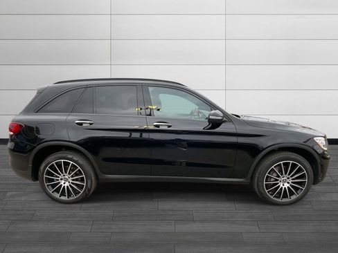 Certified 2022 Mercedes-Benz GLC 300 4MATIC image 2
